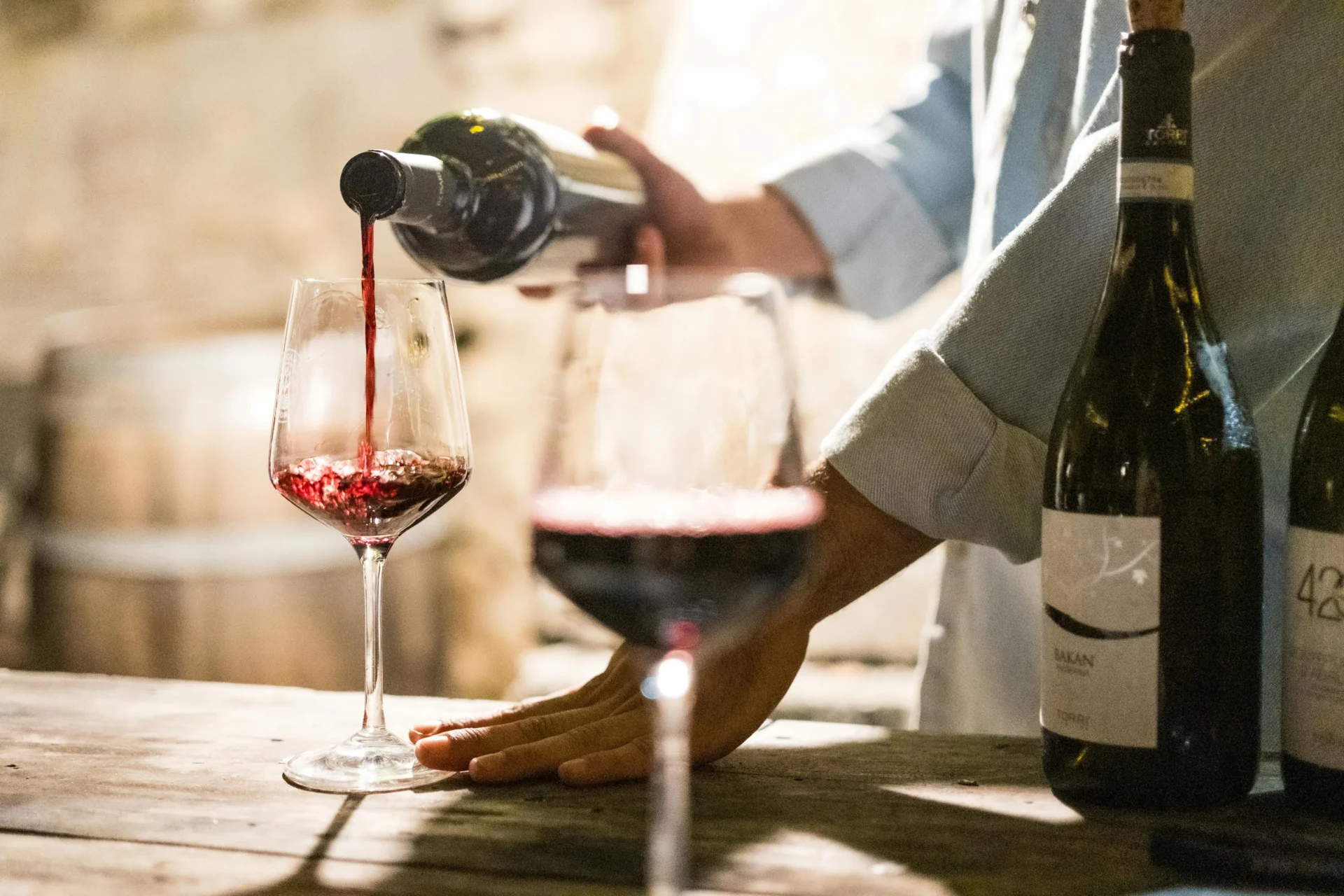 degustazione_bicchieri e bottiglia