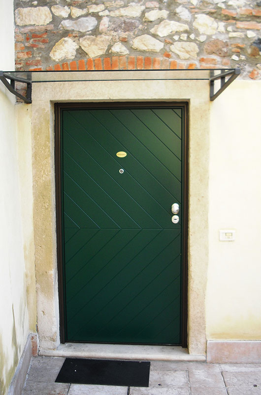 Ingresso-michelangelo entrata appartamento arredato Michelangelo